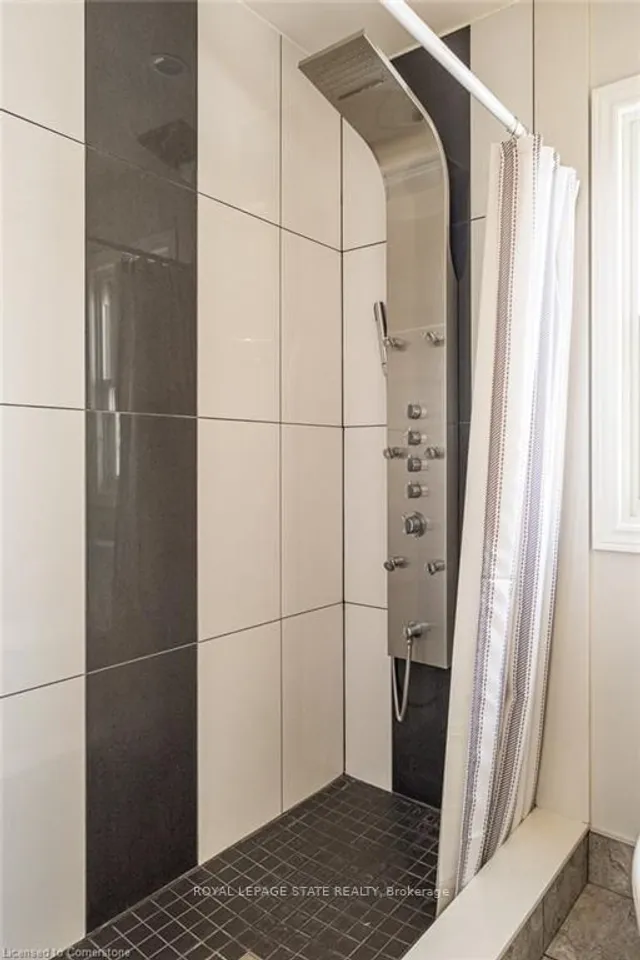 Additional image 18 of 134 Craigroyston Rd