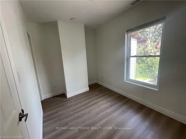 Additional image 34 of 49 Fairleigh Ave