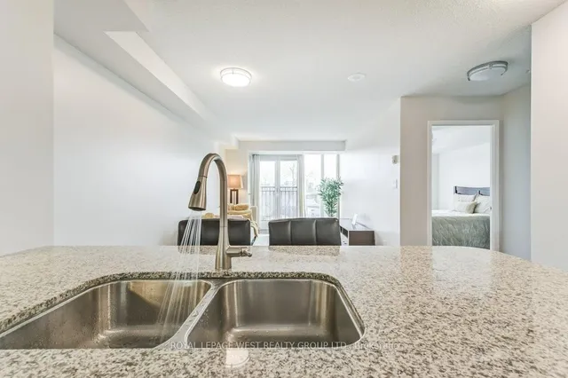 Additional image 17 of 308 Palmerston Ave Unit 403