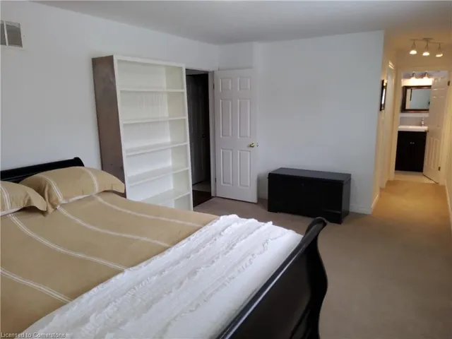 Additional image 19 of 18 Rideau Cres