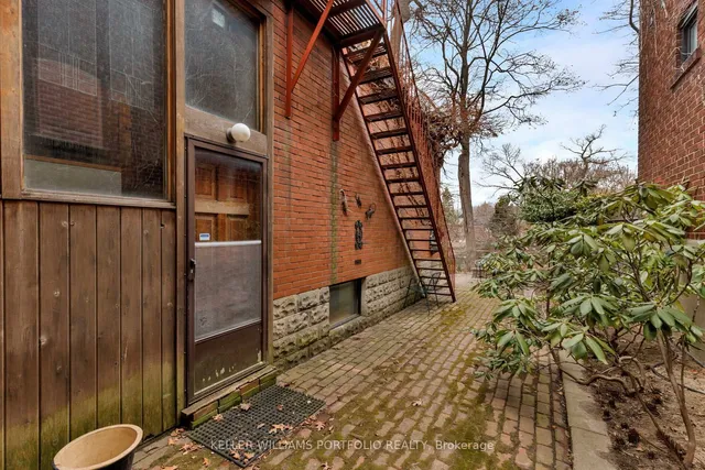 Additional image 23 of 220 Howard Park Ave