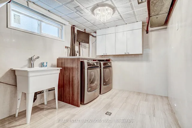 Additional image 24 of 1228 Jane St