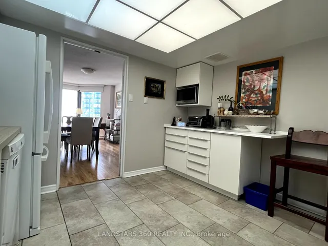 Additional image 24 of 55 Harbour Sq Unit 3311