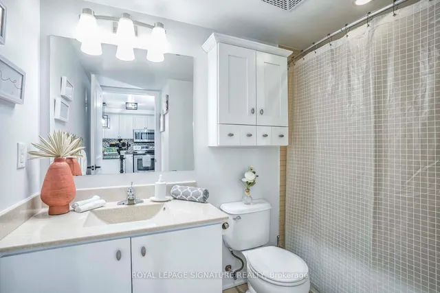 Additional image 17 of 9 George St Unit 612