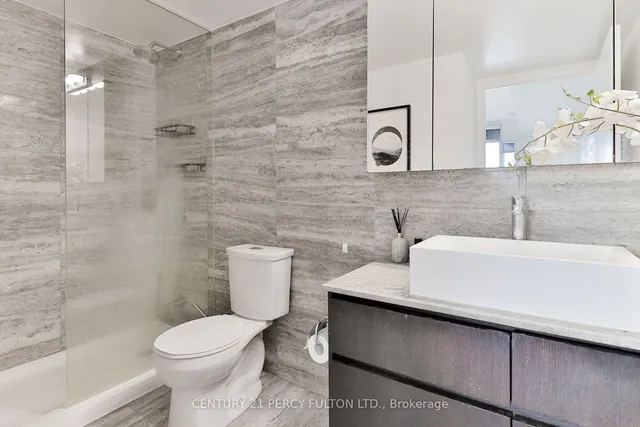 Additional image 17 of 10 Capreol Crt Unit 607