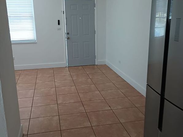1000-1002 SW 8th Ct, Miami, FL 33130