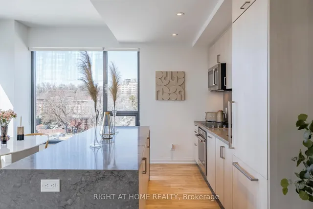 Additional image 5 of 280 Howland Ave Unit 518