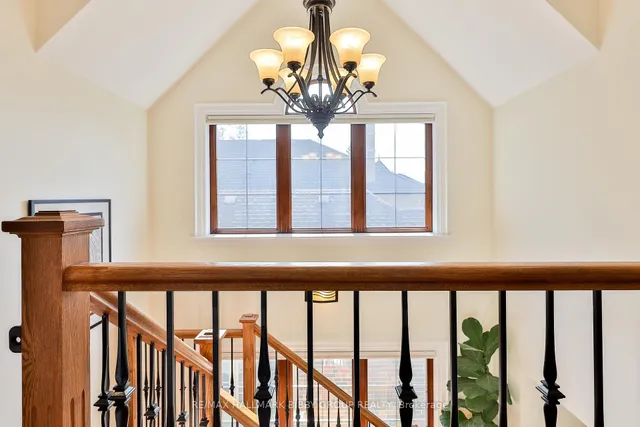 Additional image 20 of 11 Humbercrest Blvd