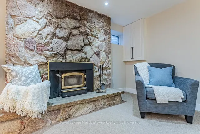 Additional image 32 of 572 Brock Crt