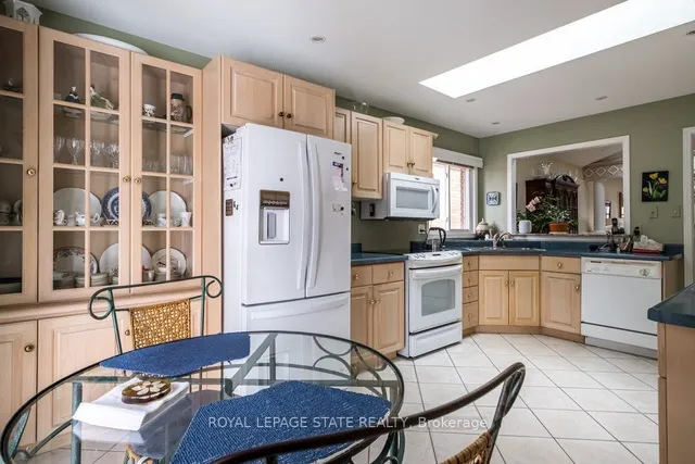 Additional image 14 of 60 Redfern Ave