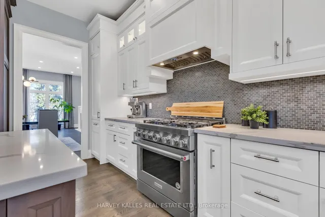 Additional image 31 of 29 Leland Ave