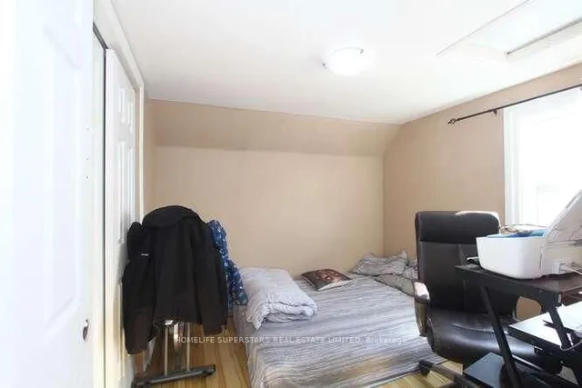 Additional image 17 of 99 Woodward Ave