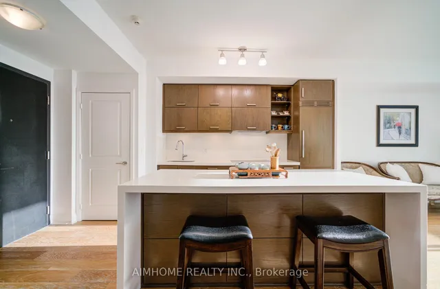 Additional image 10 of 1080 Bay St Unit 1205