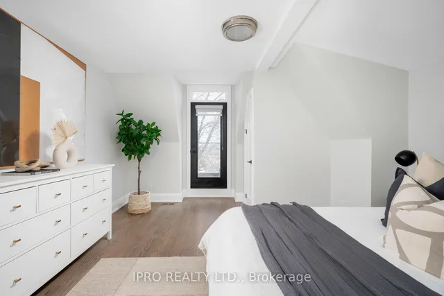 Additional image 34 of 285 Glebemount Ave