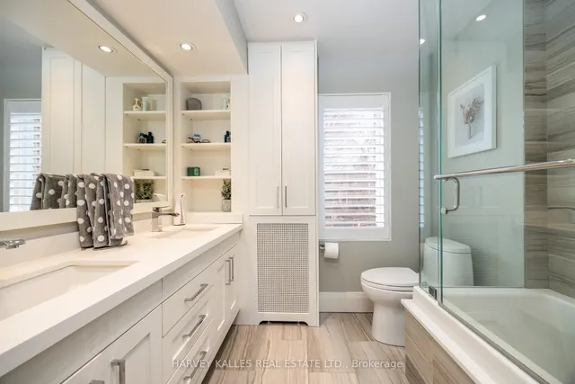 Additional image 25 of 42 Roe Ave