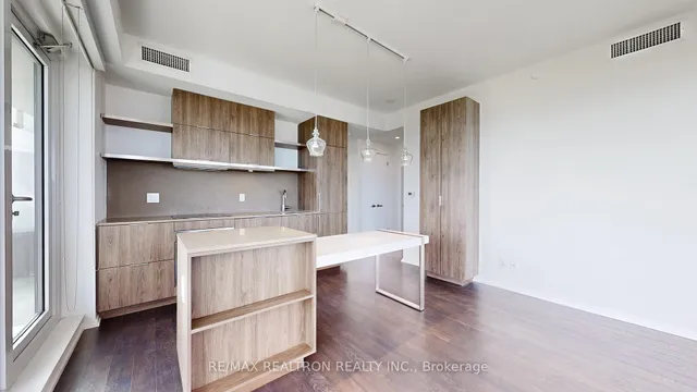 Additional image 12 of 197 Yonge St Unit 5905