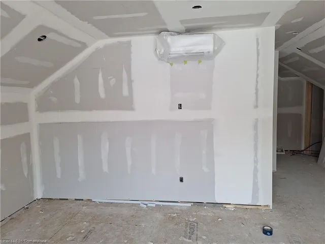 Additional image 3 of 284 Wilson St Unit 202