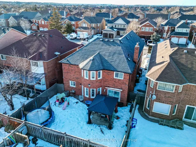 Additional image 39 of 44 Hollybush St