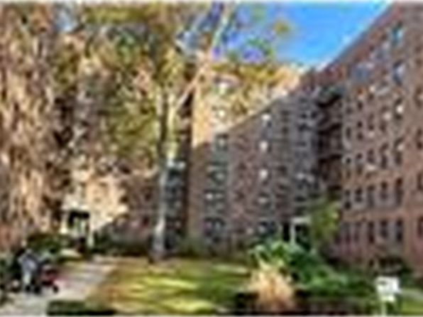 2435 Haring St APT 4C, Brooklyn, NY 11235