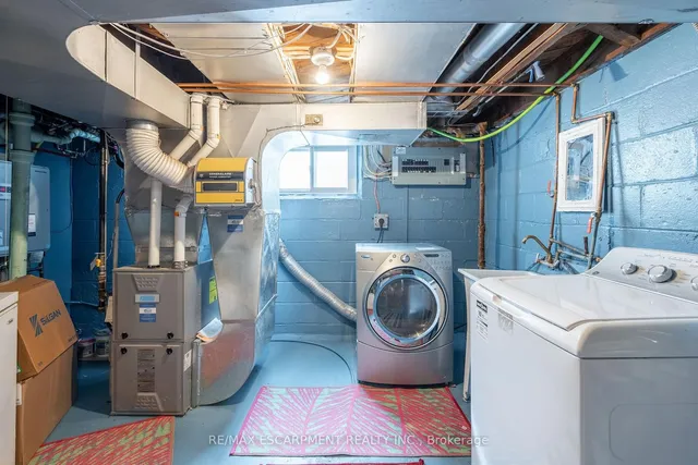 Additional image 26 of 119 East 17th St