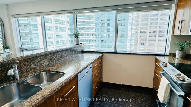 Additional image 7 of 10 Queens Quay Unit 1012