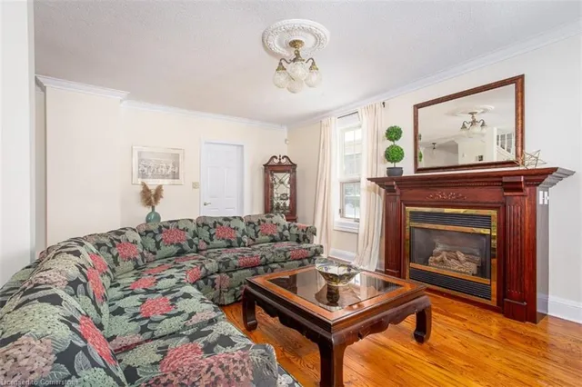 Additional image 20 of 64 Academy St