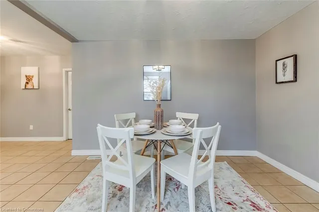 Additional image 17 of 8110 Chippewa Rd