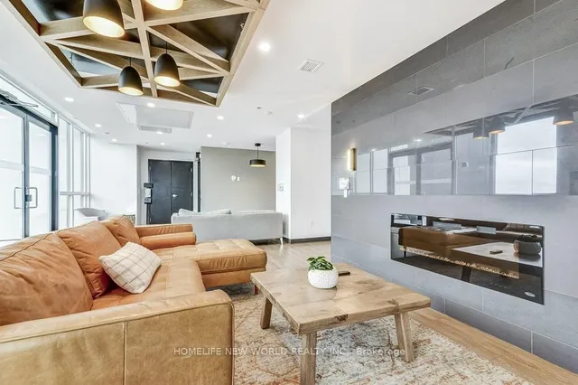 Additional image 31 of 60 Charles St Unit 1802