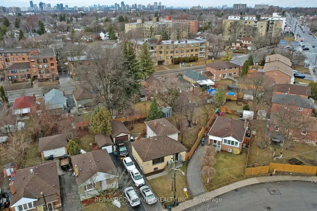 Additional image 37 of 142 Meighen Ave