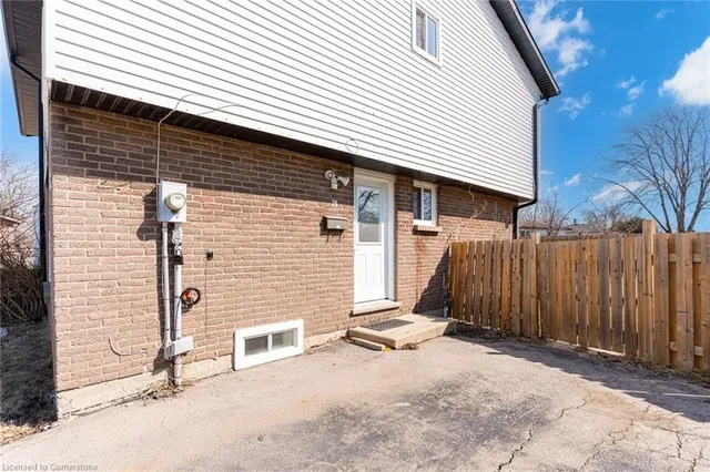 Additional image 2 of 28 Arbutus Cres