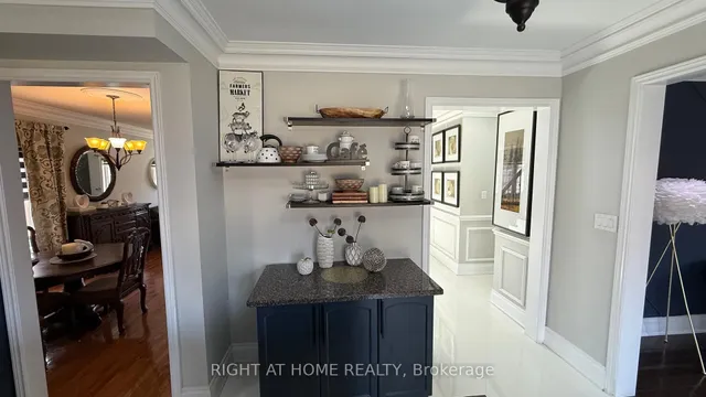 Additional image 3 of 7 Yellow Avens Blvd