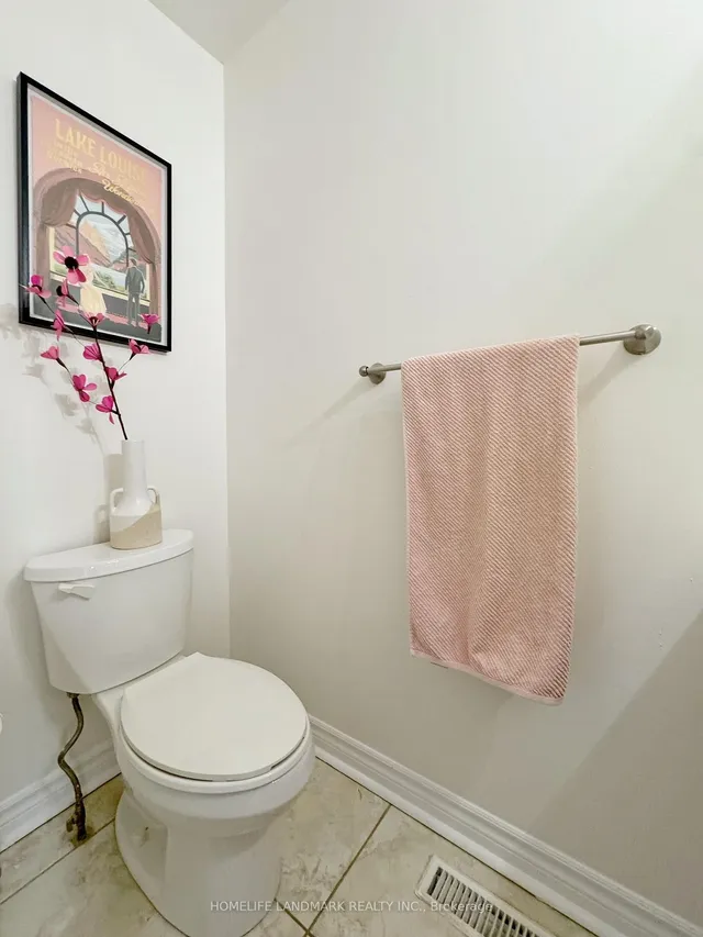 Additional image 9 of 900 Central Park Dr Unit 1