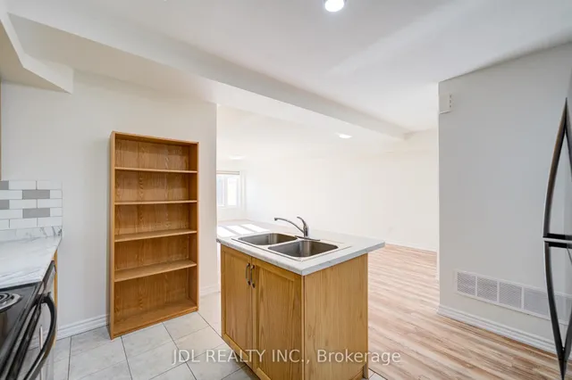 Additional image 16 of 9 Eaton Park Lane Unit 5