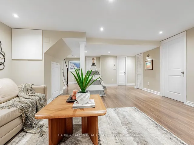 Additional image 36 of 54 Elmsthorpe Ave