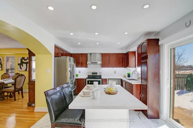 Additional image 10 of 46 Brentcliff Dr