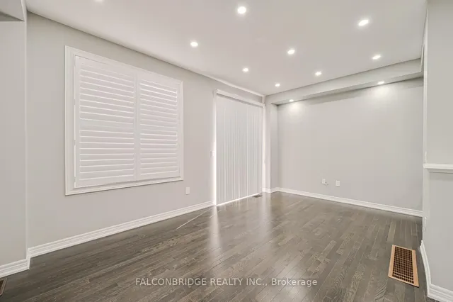 Additional image 10 of 28 Davenfield Circ