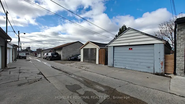 Additional image 22 of 77 Gilbert Ave