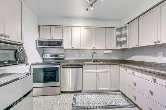 Additional image 13 of 366 The East Mall N/A Unit 103