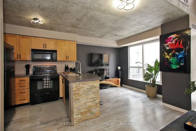 Additional image 7 of 800 King St Unit 408