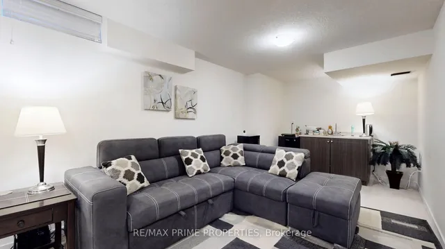 Additional image 26 of 18 Golden Springs Dr