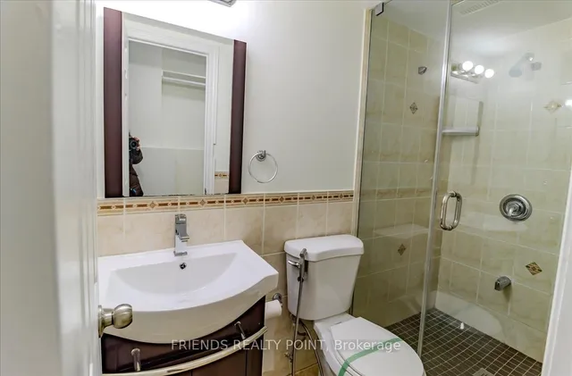 Additional image 33 of 1075 Ellesmere Rd Unit 5