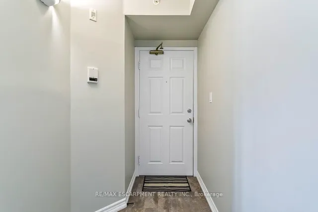 Additional image 2 of 1830 WALKERS Line Unit 301