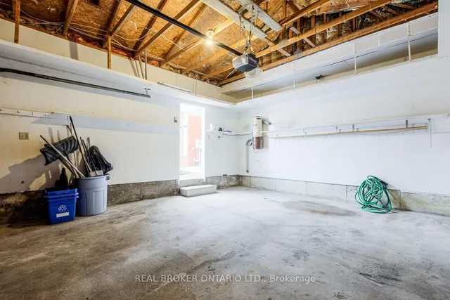 Additional image 35 of 4600 Full Moon Circ