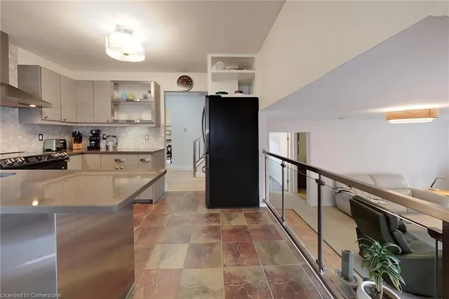 Additional image 14 of 15 Windermere Crt