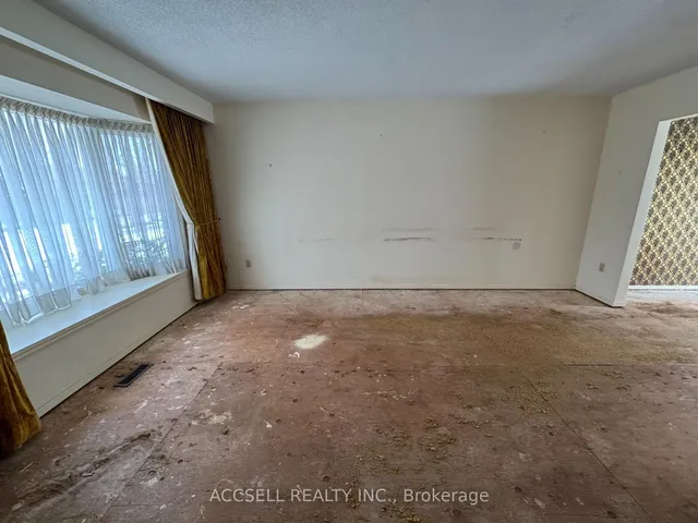 Additional image 8 of 5475 lakeshore Rd Unit 1