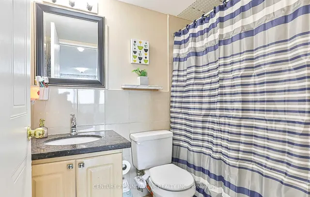 Additional image 9 of 2550 Lawrence Ave Unit 1111