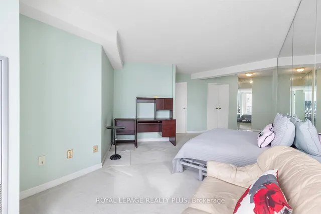 Additional image 18 of 3650 Kaneff Cres Unit 1002