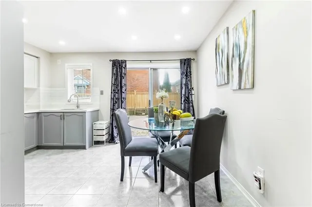 Additional image 25 of 25 Ural Cir