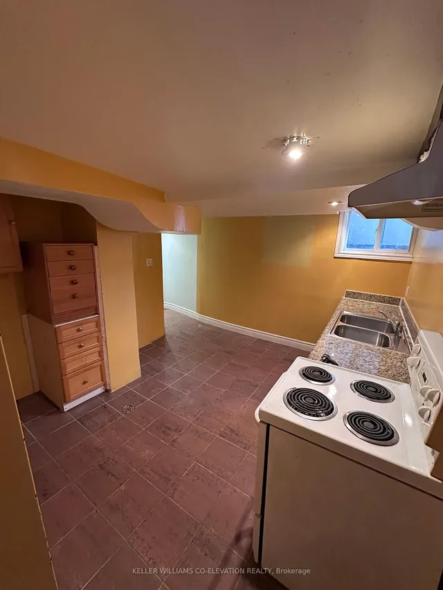 Additional image 25 of 172 Oakwood Ave