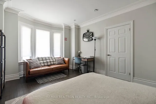 Additional image 7 of 541 Eastern Ave